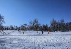 Havas kalandok az országban: itt az idő síelni, szánkózni, korcsolyázni!