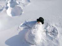 Répa, szén, lyukas lábas… hóemberépítésre fel! Répa, szén, lyukas lábas… hóemberépítésre fel!